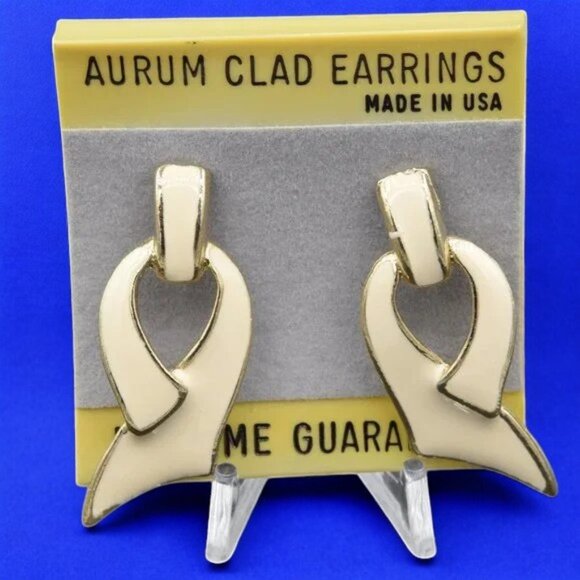 NWT Vintage Earrings Gold & Enamel Pierced Earrings New Old Stock - Picture 3 of 3